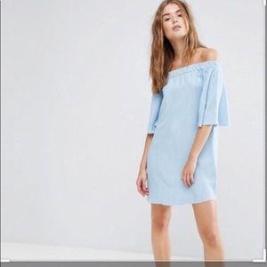 NWOT Pull&Bear off the shoulder summer dress